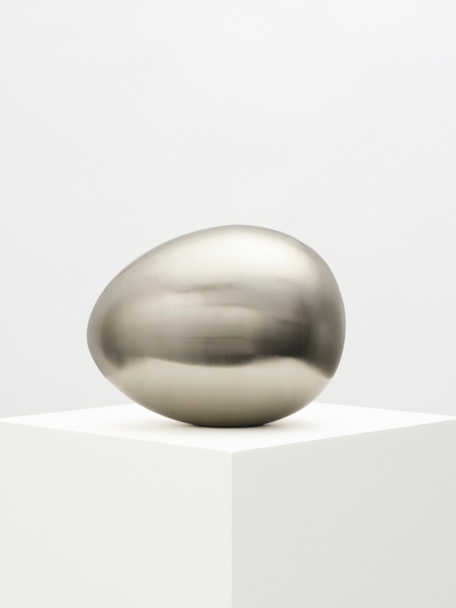 Brushed Silver | Egg Sculpture